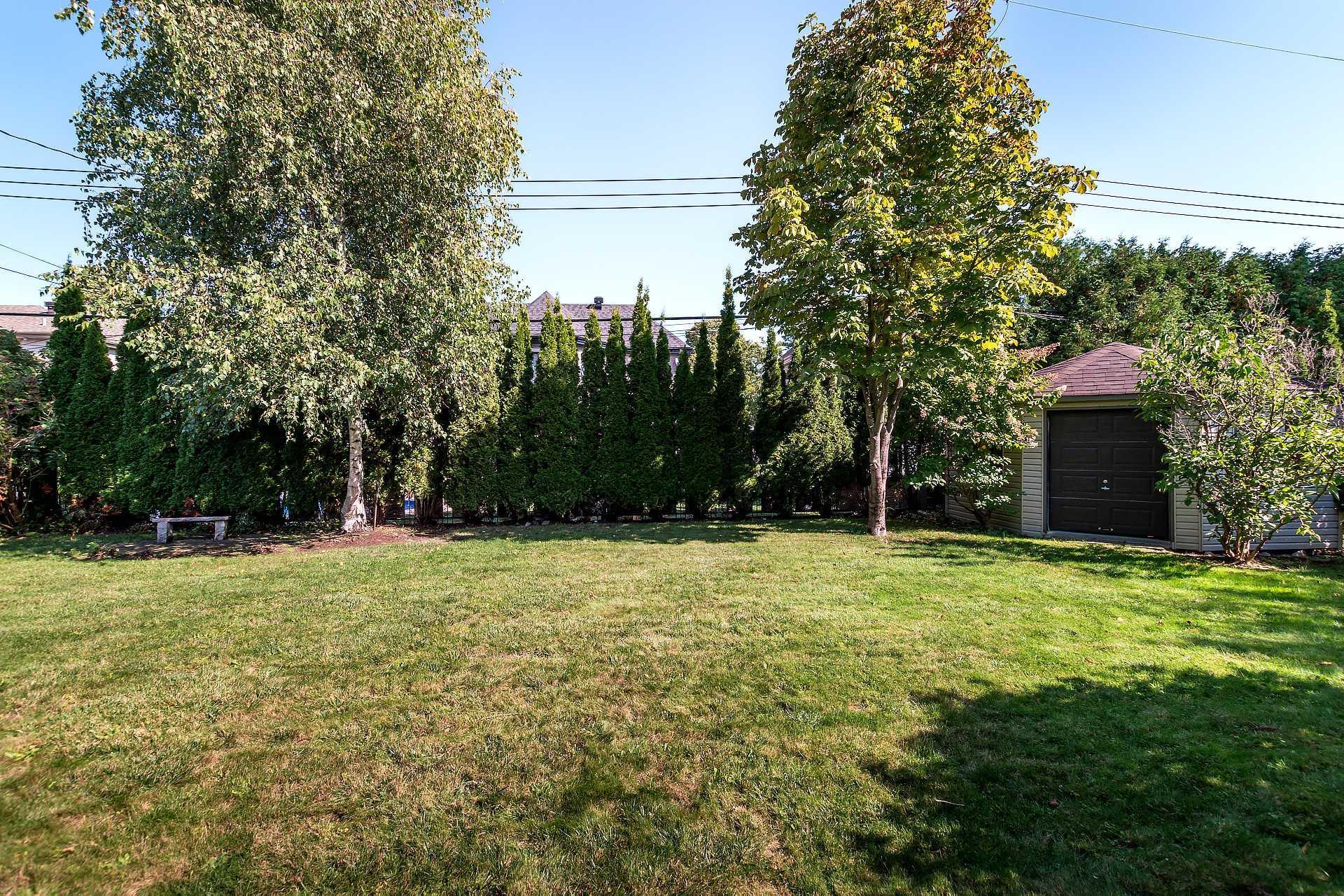 









425


Av. des Crécerelles

,
Beaconsfield,




QC
H9W6H2

