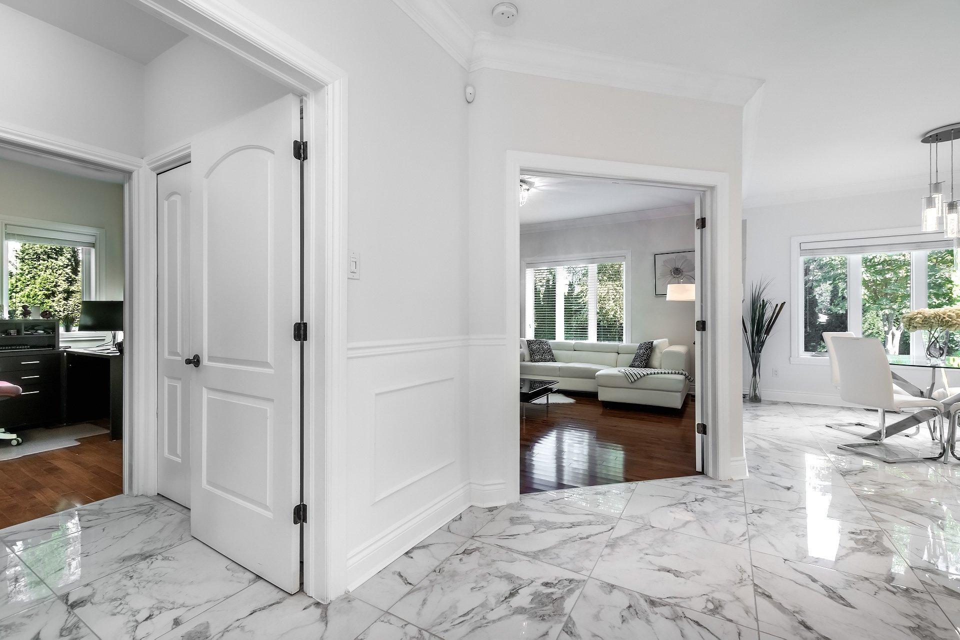 









425


Av. des Crécerelles

,
Beaconsfield,




QC
H9W6H2

