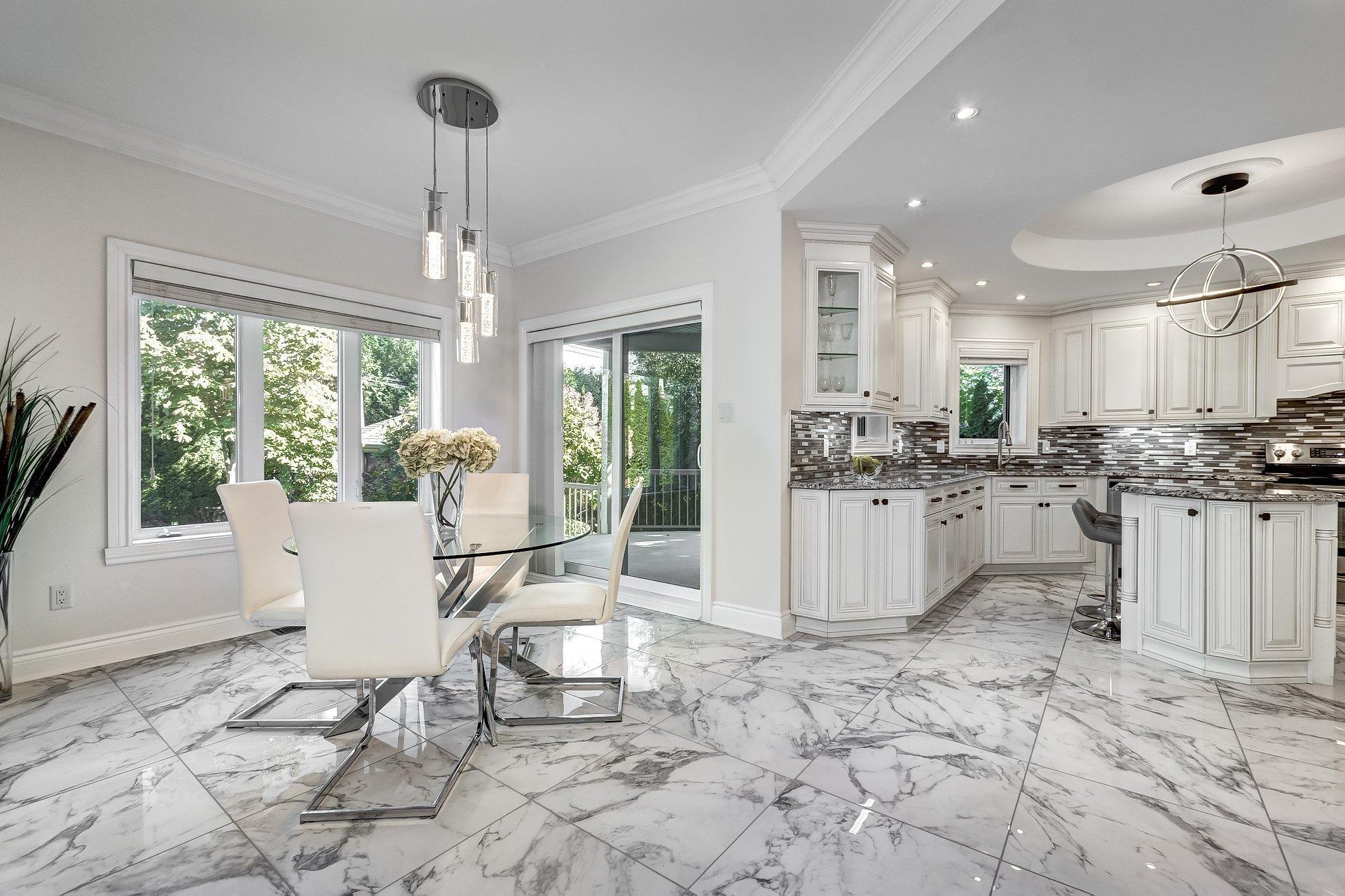 









425


Av. des Crécerelles

,
Beaconsfield,




QC
H9W6H2

