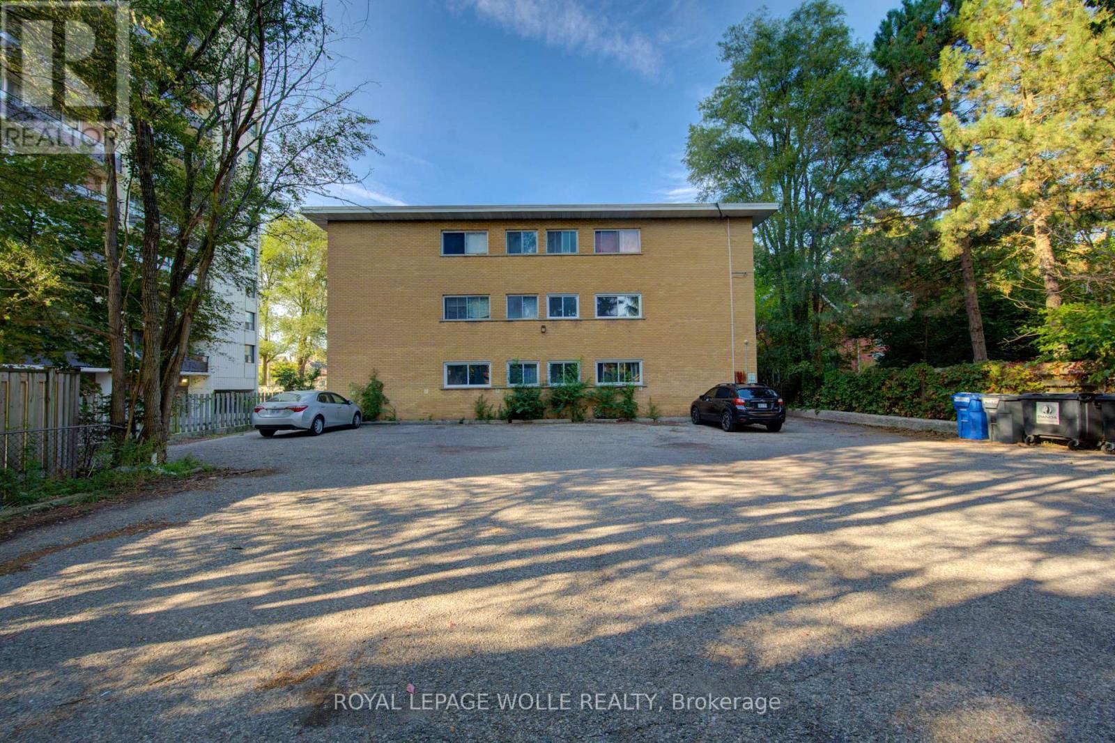 












50 GORDON AVENUE

,
Kitchener,




Ontario
N2H1N8

