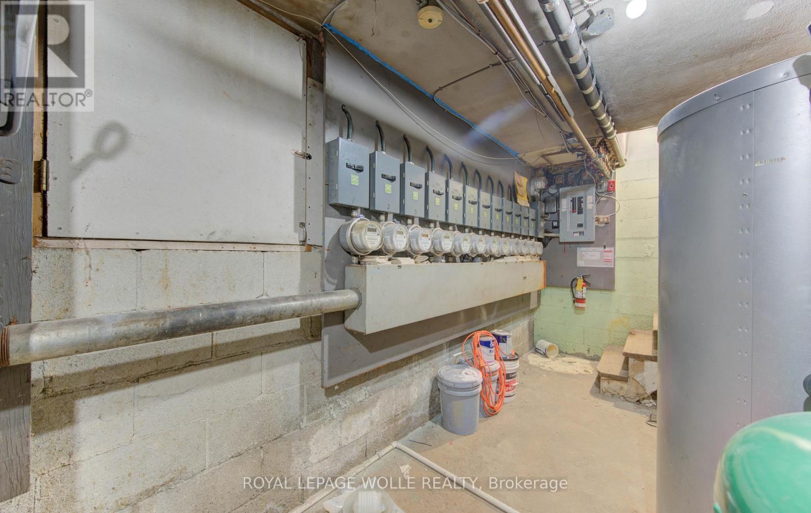 












50 GORDON AVENUE

,
Kitchener,




Ontario
N2H1N8

