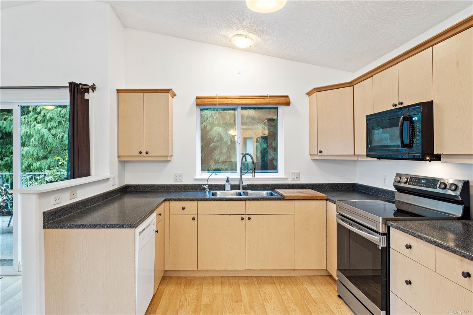 









1684


Lailah's

Loop,
Qualicum Beach,




BC
V9K 2S3

