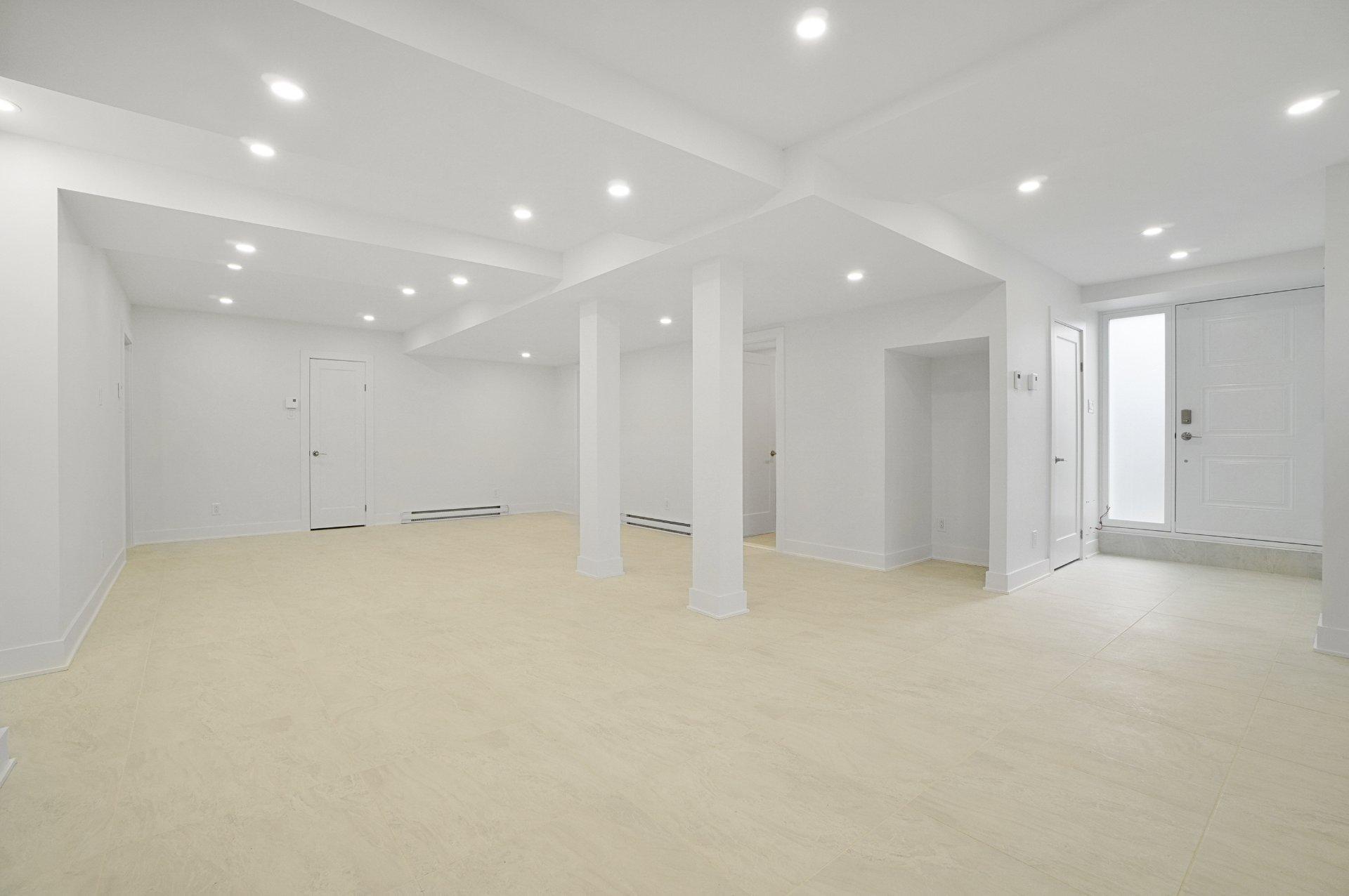 









17160


Boul. Gouin O.

,
Montréal (Pierrefonds-Roxboro),




QC
H9J1A3

