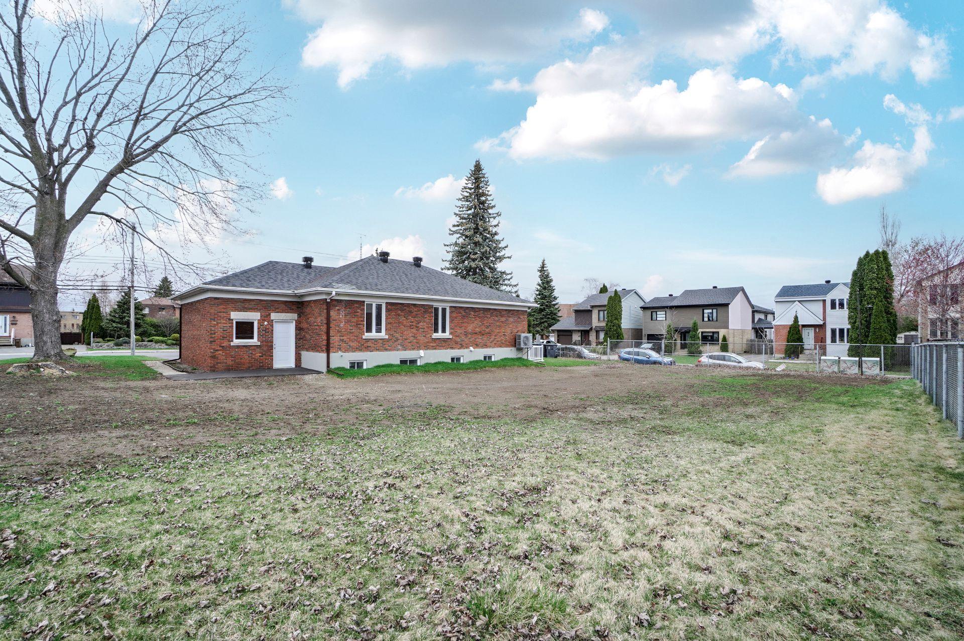 









17160


Boul. Gouin O.

,
Montréal (Pierrefonds-Roxboro),




QC
H9J1A3

