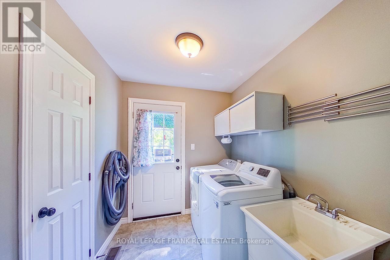 












19826 HIGHWAY 12 HIGHWAY

,
Scugog,




Ontario
L0C1B0

