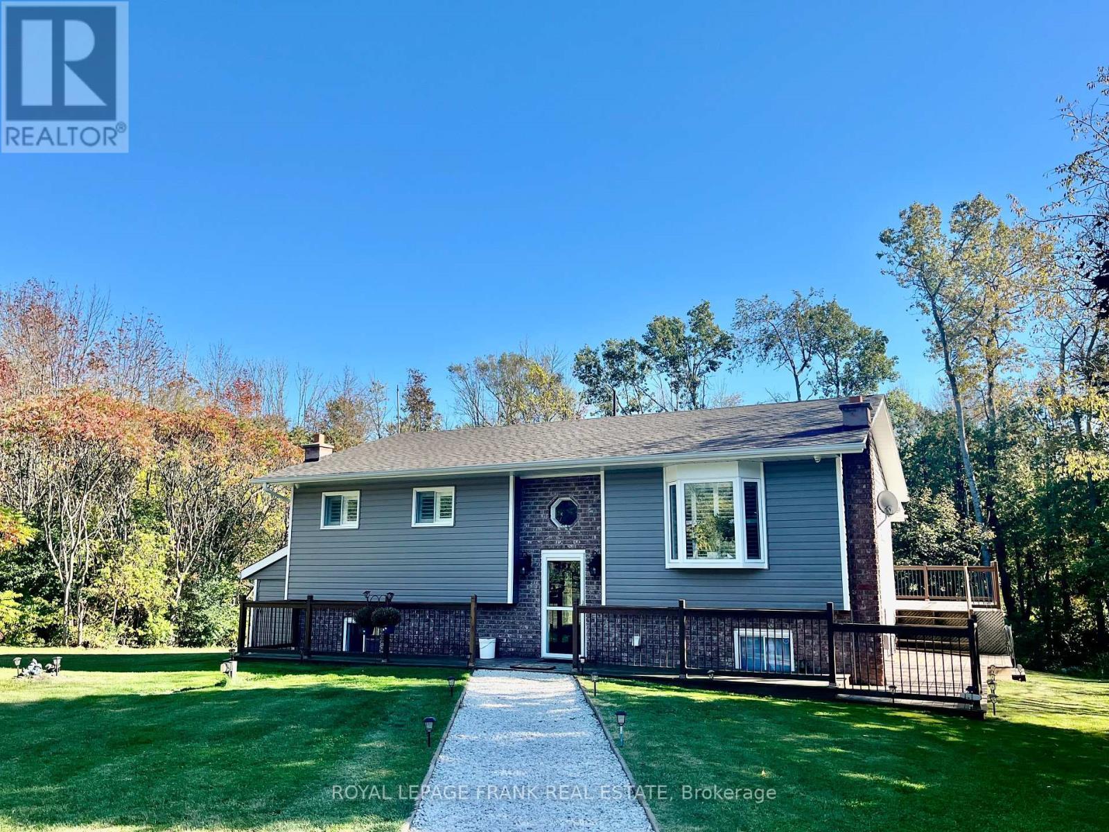 












15359 LITTLE LAKE ROAD

,
Brighton,




Ontario
K0K1H0


