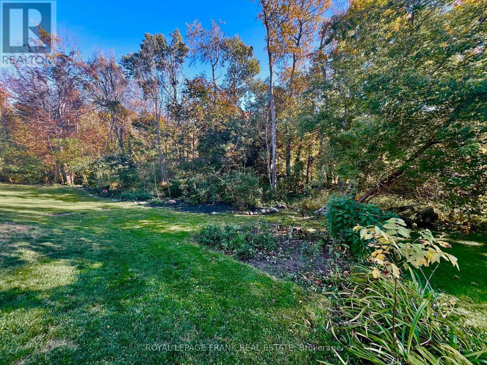 












15359 LITTLE LAKE ROAD

,
Brighton,




Ontario
K0K1H0

