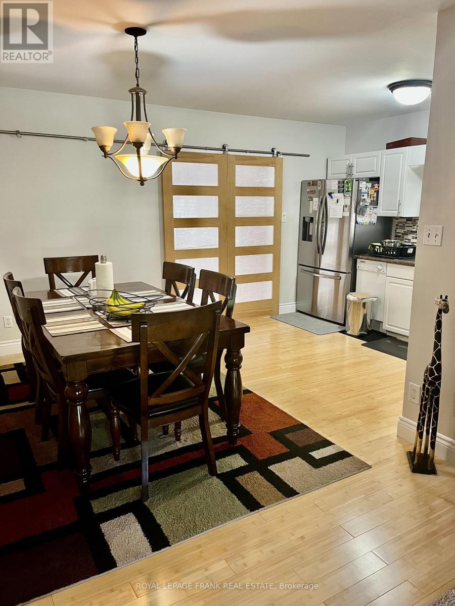 












15359 LITTLE LAKE ROAD

,
Brighton,




Ontario
K0K1H0


