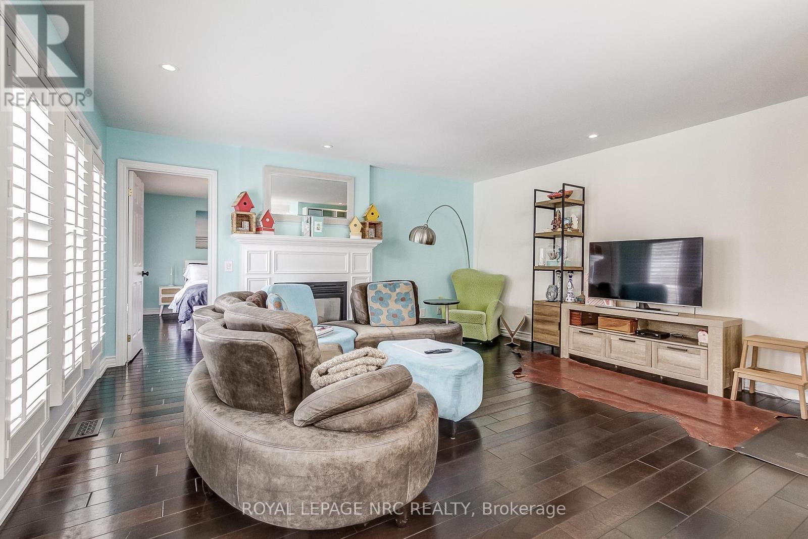 












330 GATE STREET

,
Niagara-on-the-Lake (Town),




Ontario
L0S1J0

