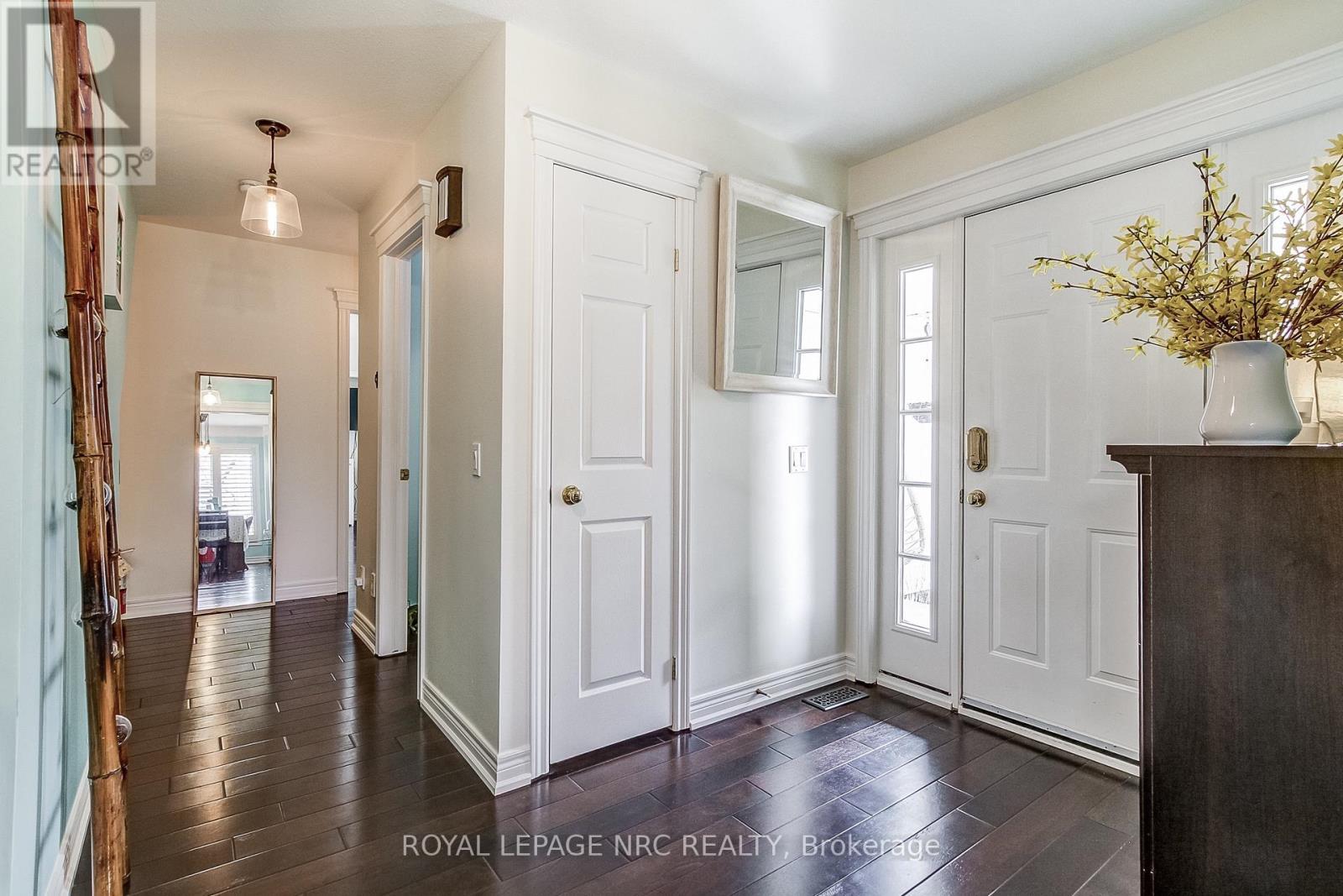 












330 GATE STREET

,
Niagara-on-the-Lake (Town),




Ontario
L0S1J0

