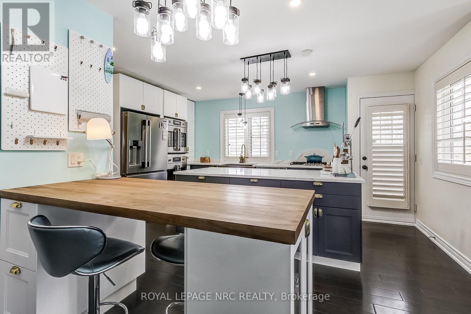 












330 GATE STREET

,
Niagara-on-the-Lake (Town),




Ontario
L0S1J0

