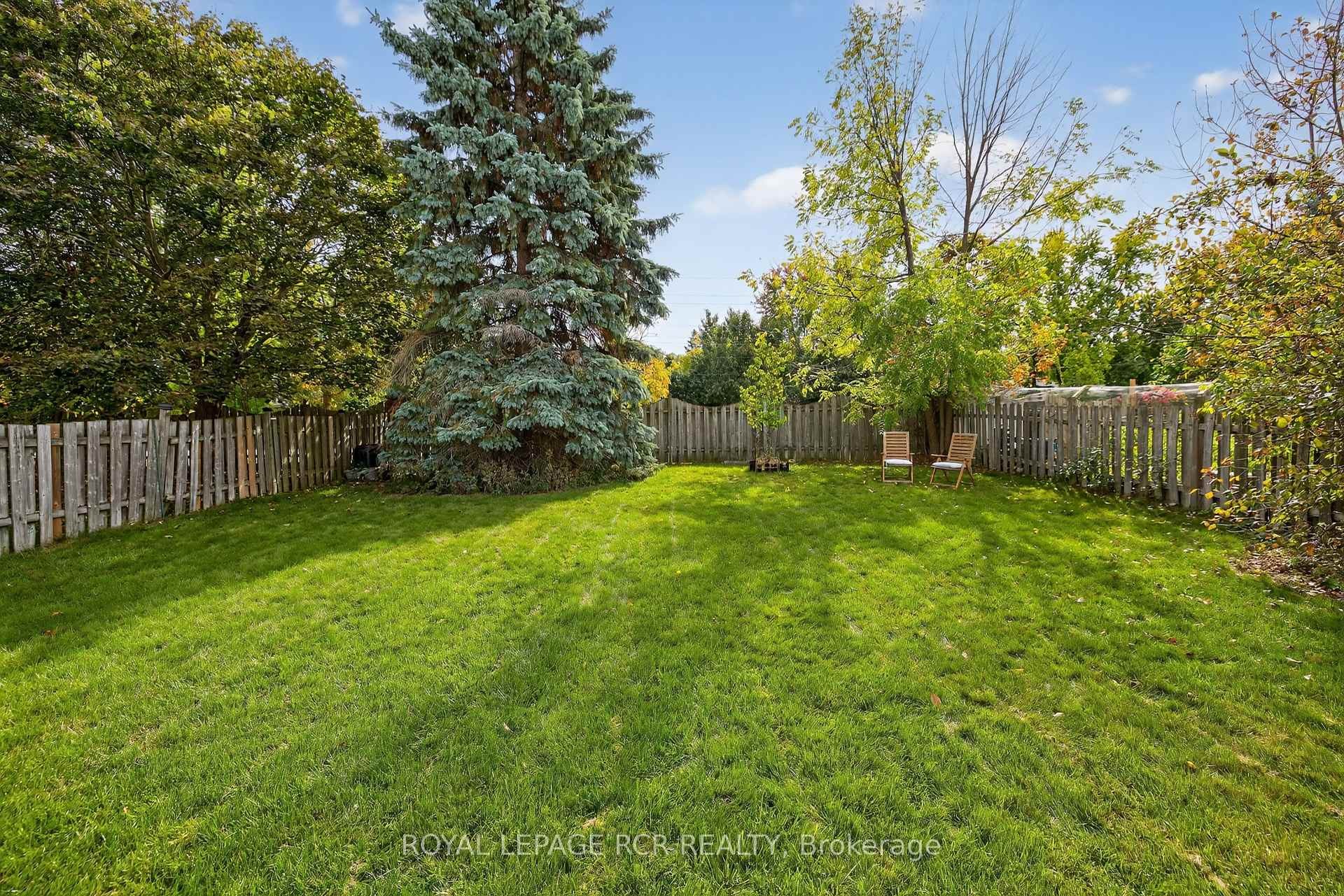 









33


Summerhill

Road,
East Gwillimbury,




ON
L9N 1C6

