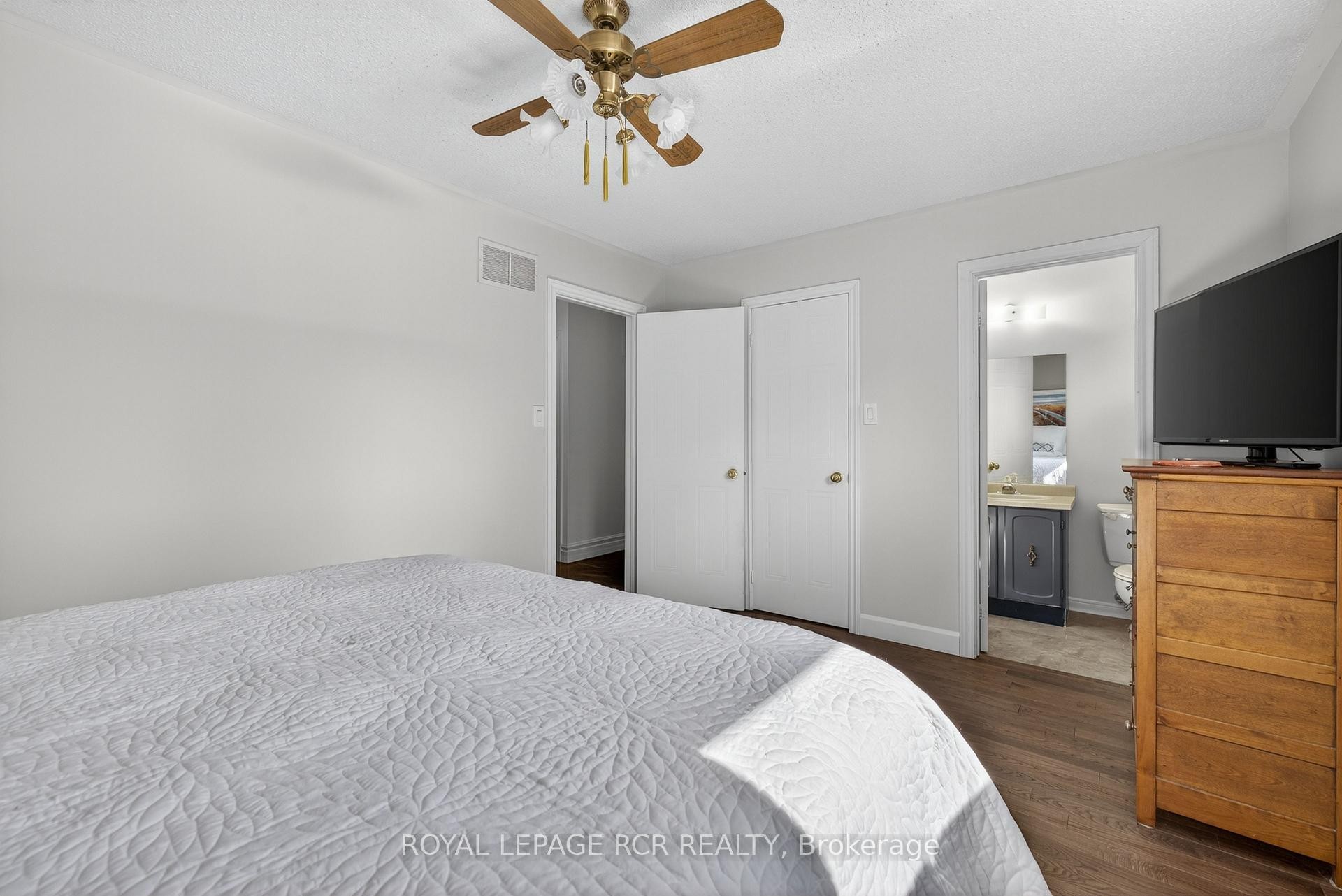 









33


Summerhill

Road,
East Gwillimbury,




ON
L9N 1C6

