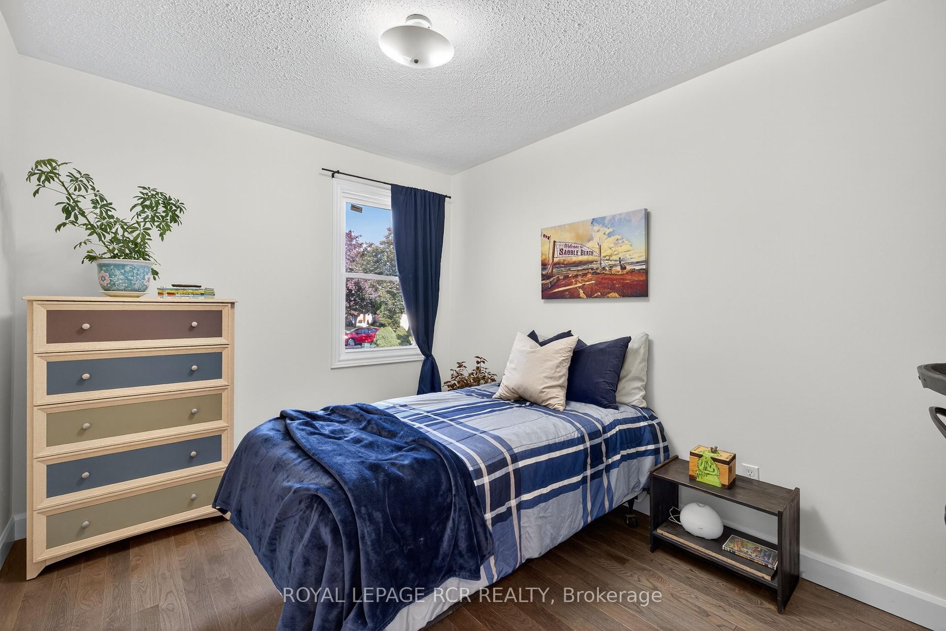 









33


Summerhill

Road,
East Gwillimbury,




ON
L9N 1C6

