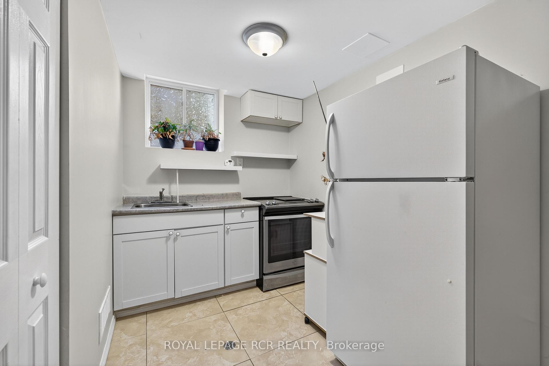 









33


Summerhill

Road,
East Gwillimbury,




ON
L9N 1C6

