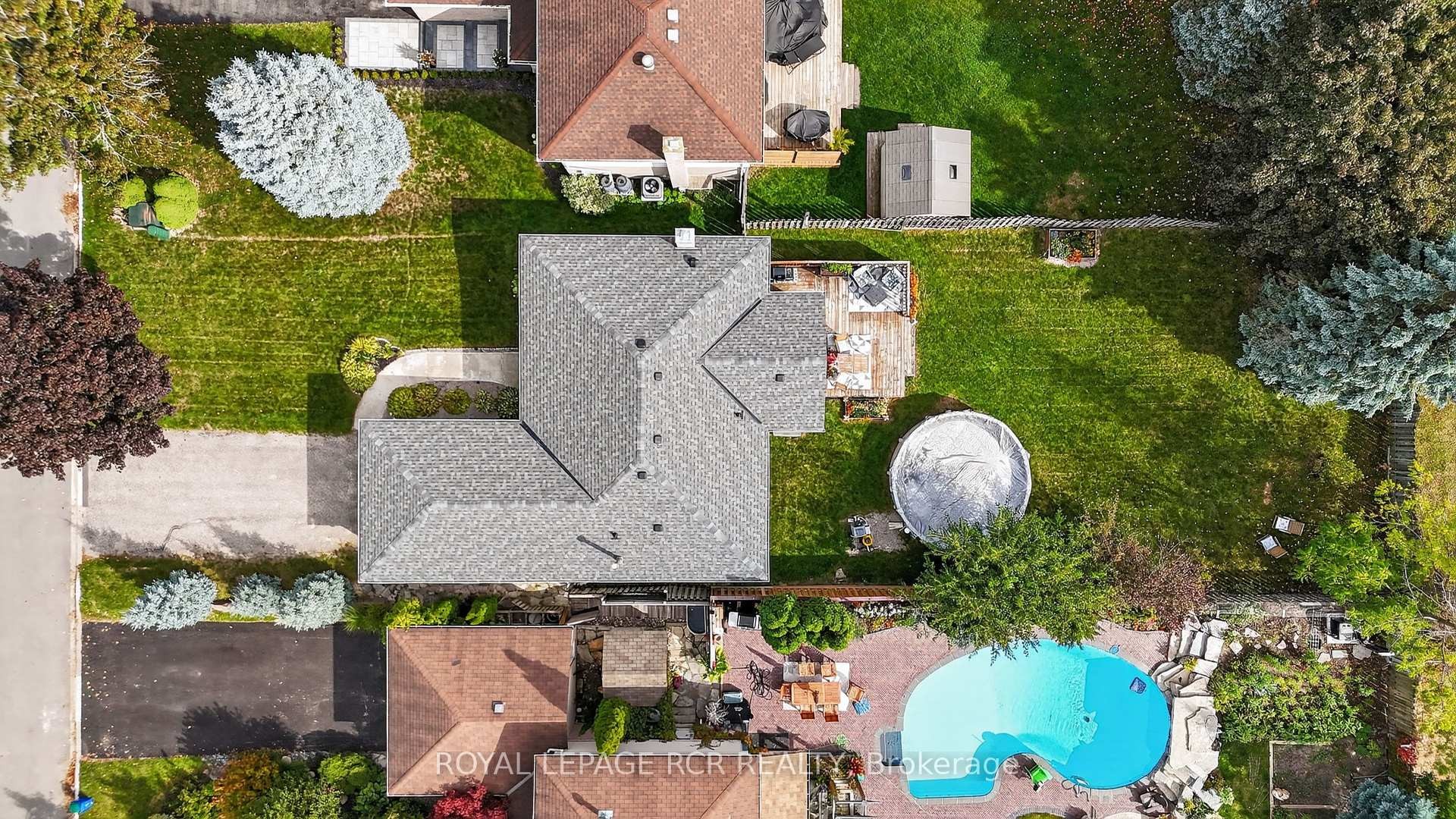 









33


Summerhill

Road,
East Gwillimbury,




ON
L9N 1C6

