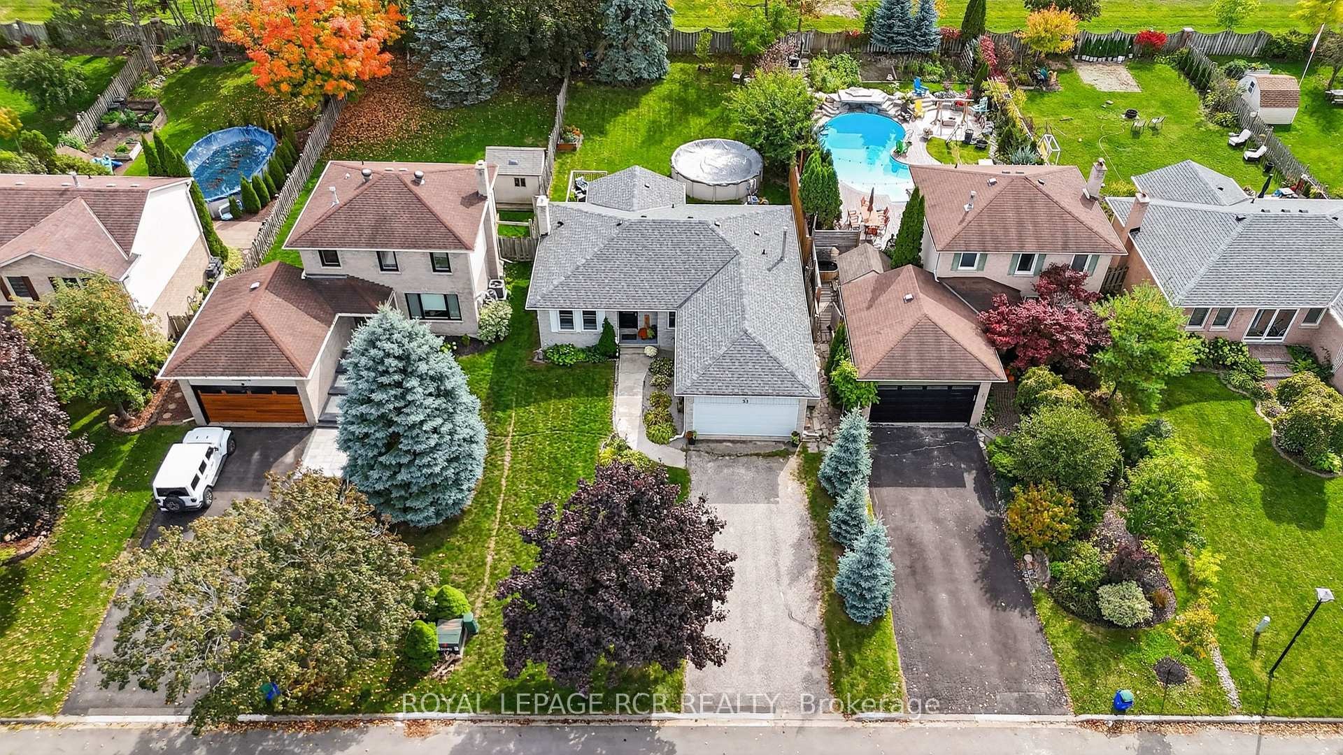 









33


Summerhill

Road,
East Gwillimbury,




ON
L9N 1C6


