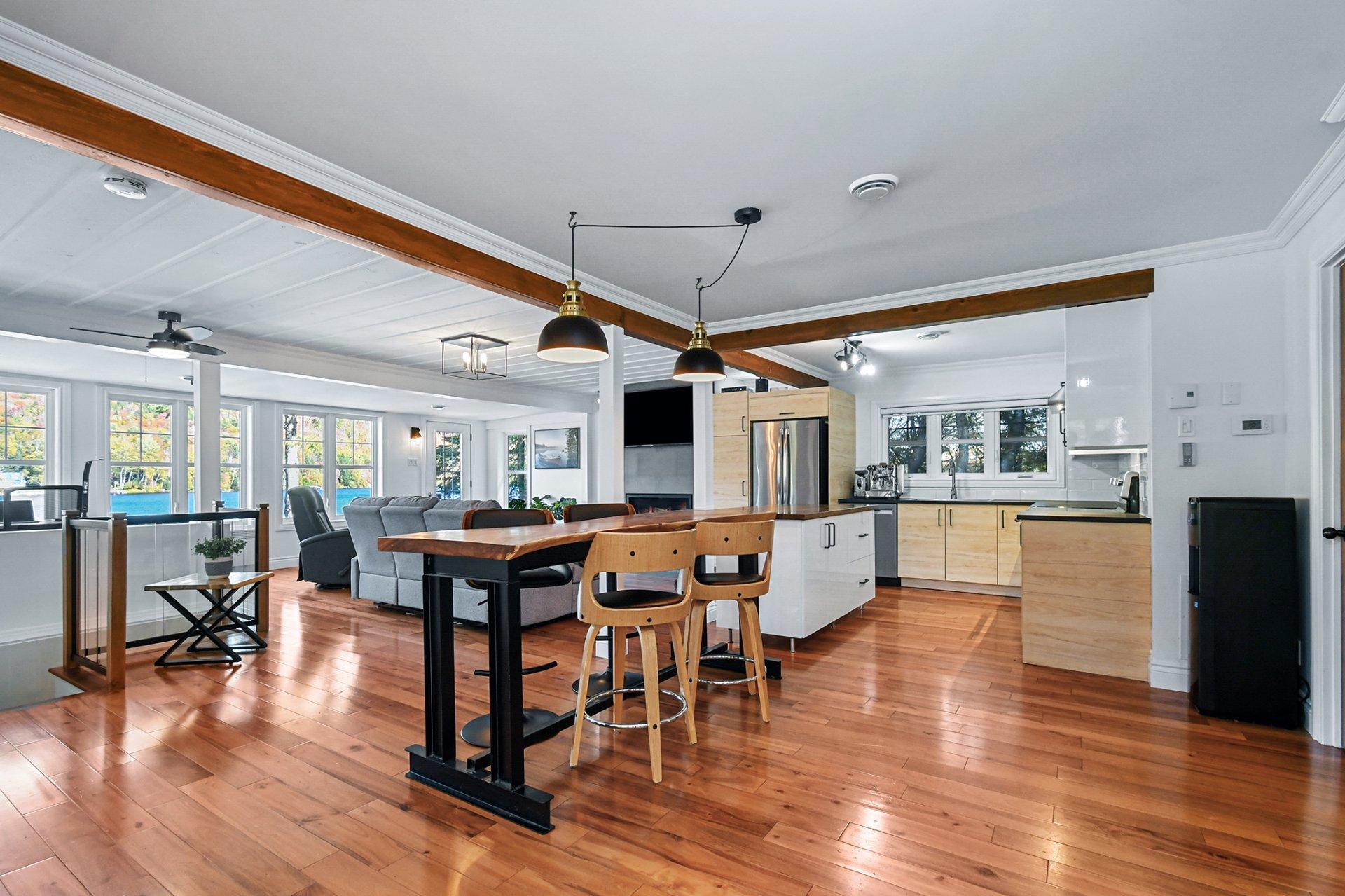 









193


Ch. de l'Aéroport

,
Saint-Donat,




QC
J0T2C0

