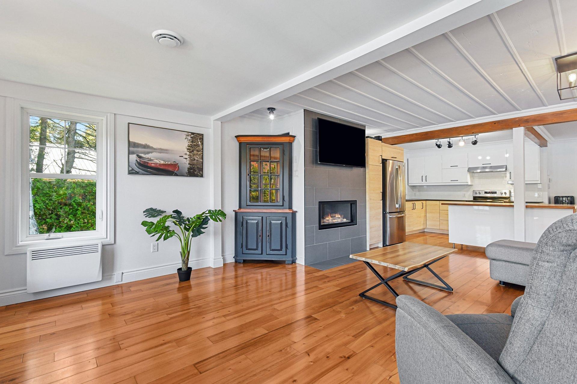 









193


Ch. de l'Aéroport

,
Saint-Donat,




QC
J0T2C0

