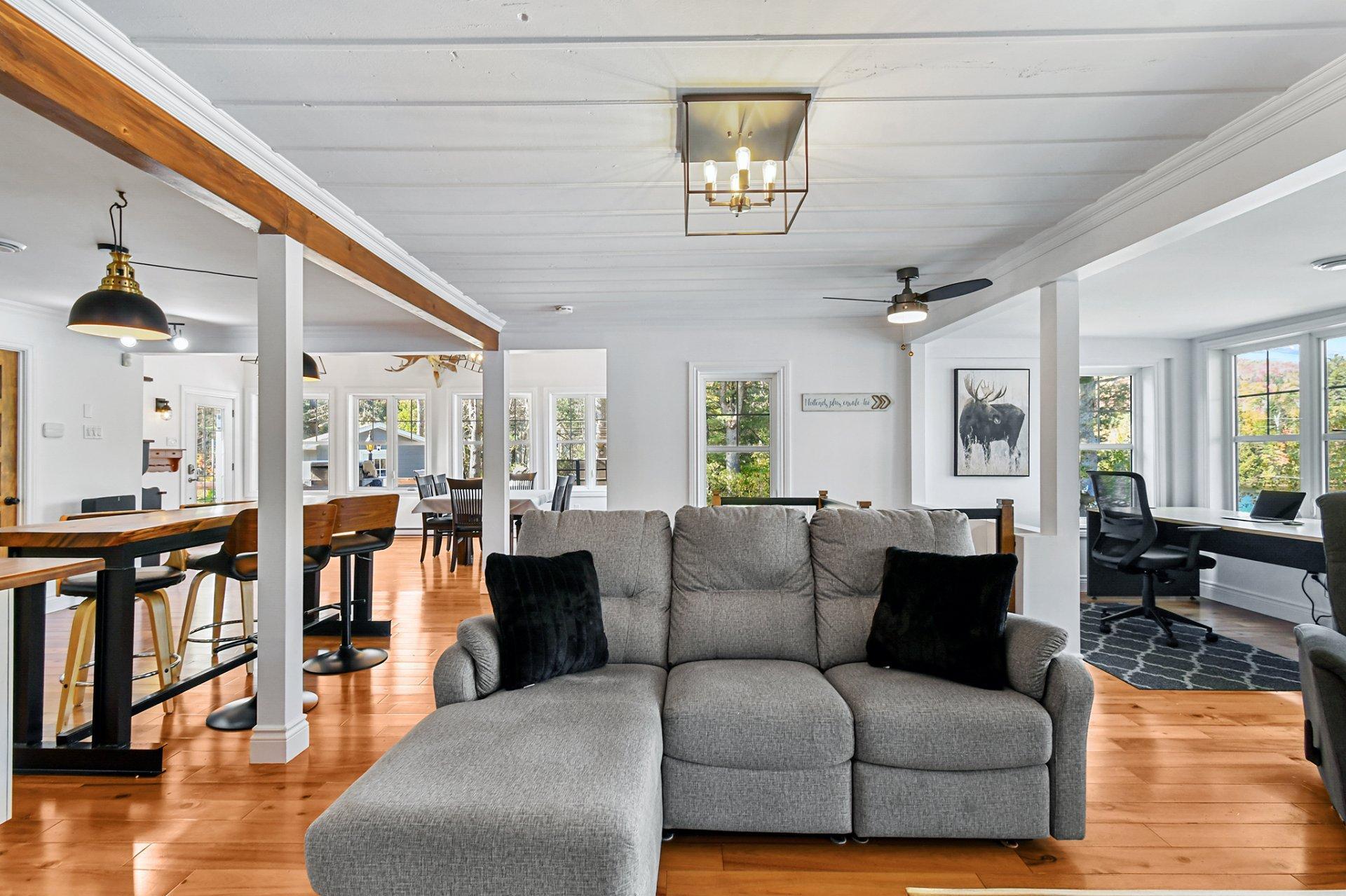 









193


Ch. de l'Aéroport

,
Saint-Donat,




QC
J0T2C0

