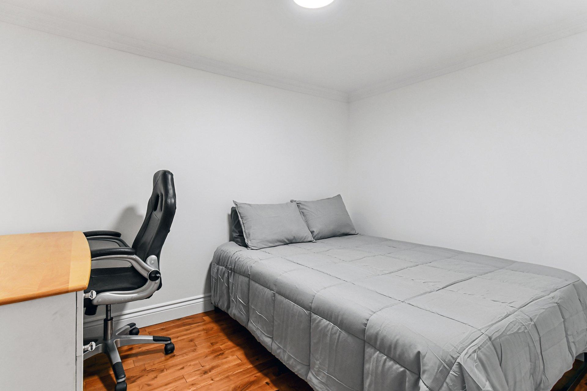 









193


Ch. de l'Aéroport

,
Saint-Donat,




QC
J0T2C0

