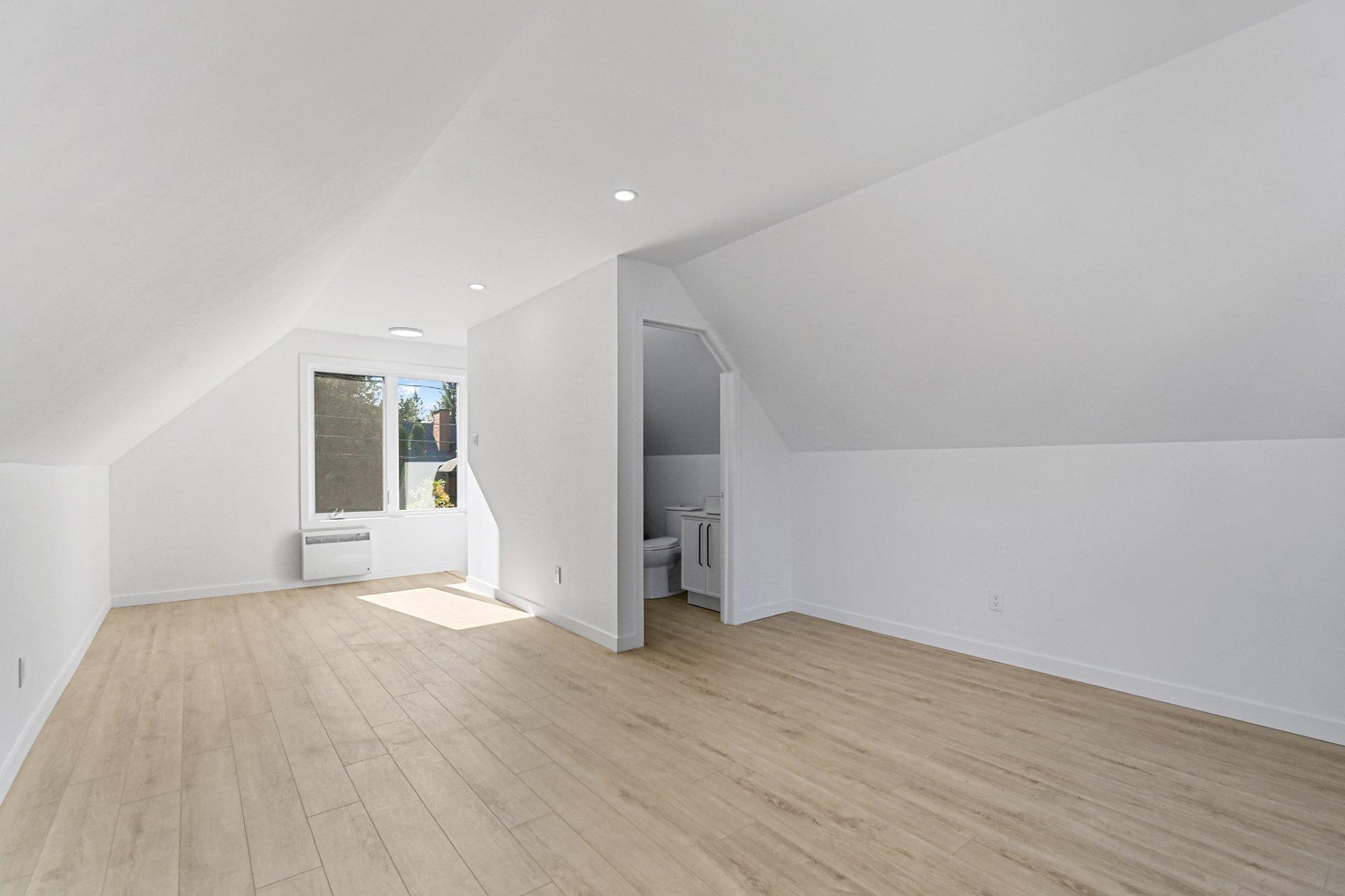 









193


Ch. de l'Aéroport

,
Saint-Donat,




QC
J0T2C0

