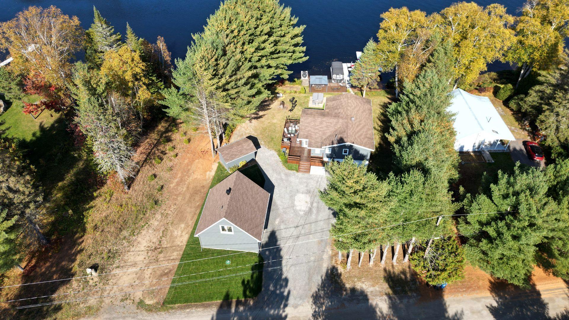 









193


Ch. de l'Aéroport

,
Saint-Donat,




QC
J0T2C0

