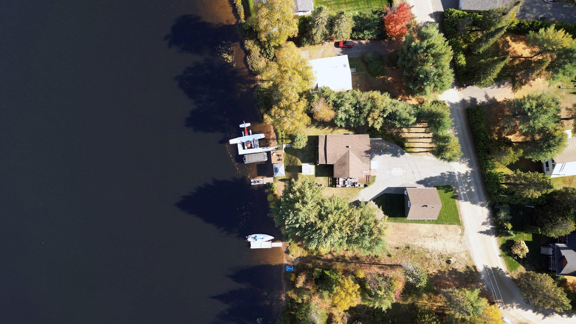 









193


Ch. de l'Aéroport

,
Saint-Donat,




QC
J0T2C0

