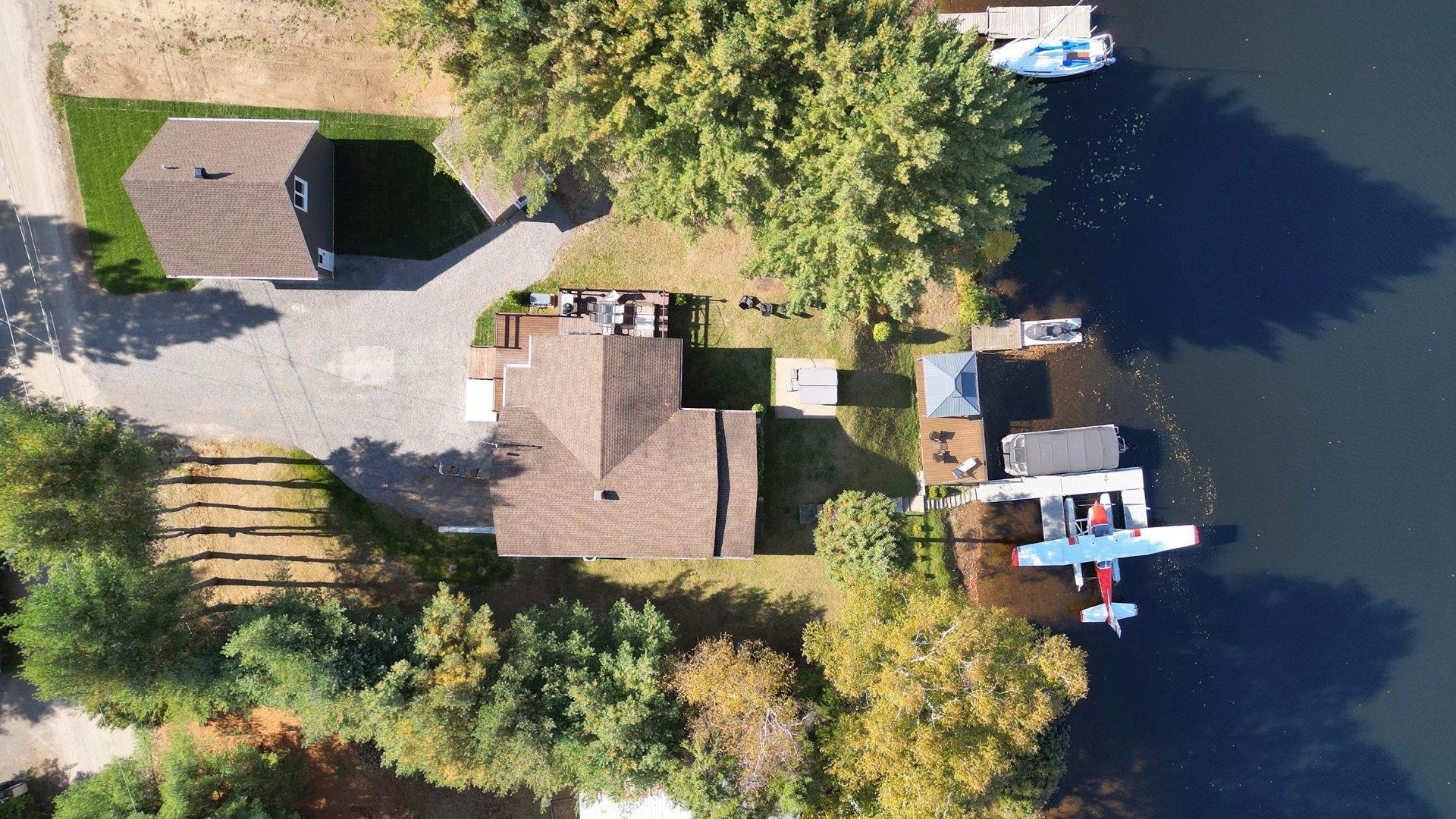 









193


Ch. de l'Aéroport

,
Saint-Donat,




QC
J0T2C0

