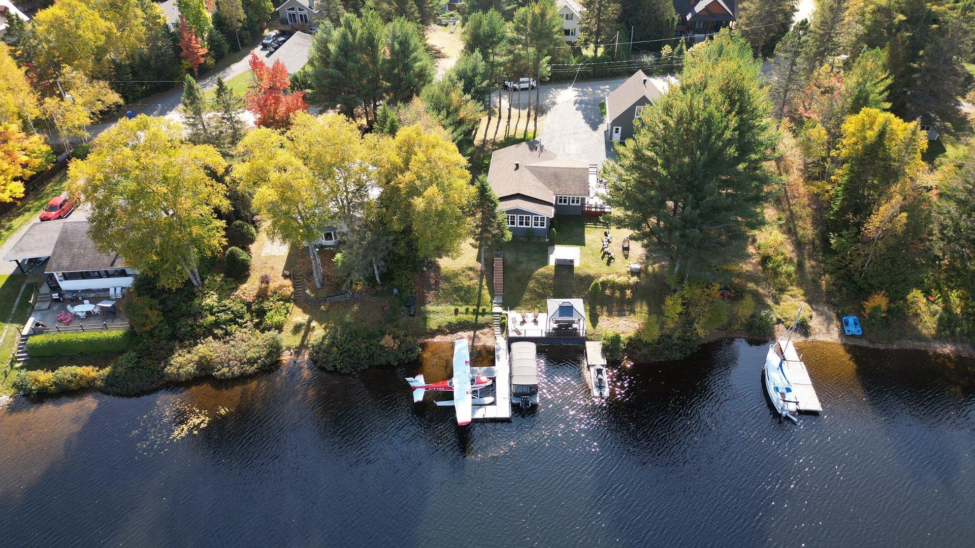 









193


Ch. de l'Aéroport

,
Saint-Donat,




QC
J0T2C0

