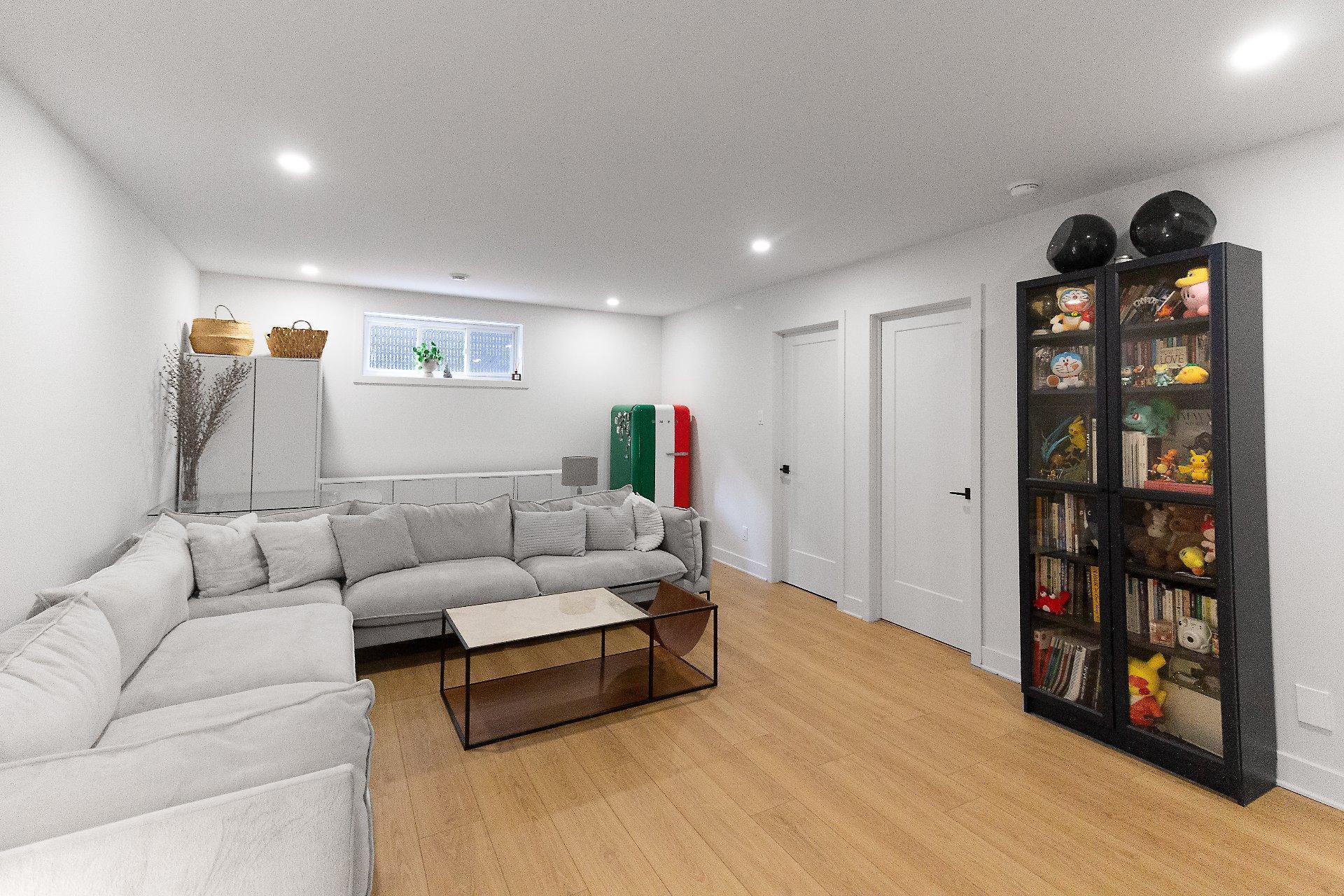 









173


Rue Albini

,
Châteauguay,




QC
J6K0A1

