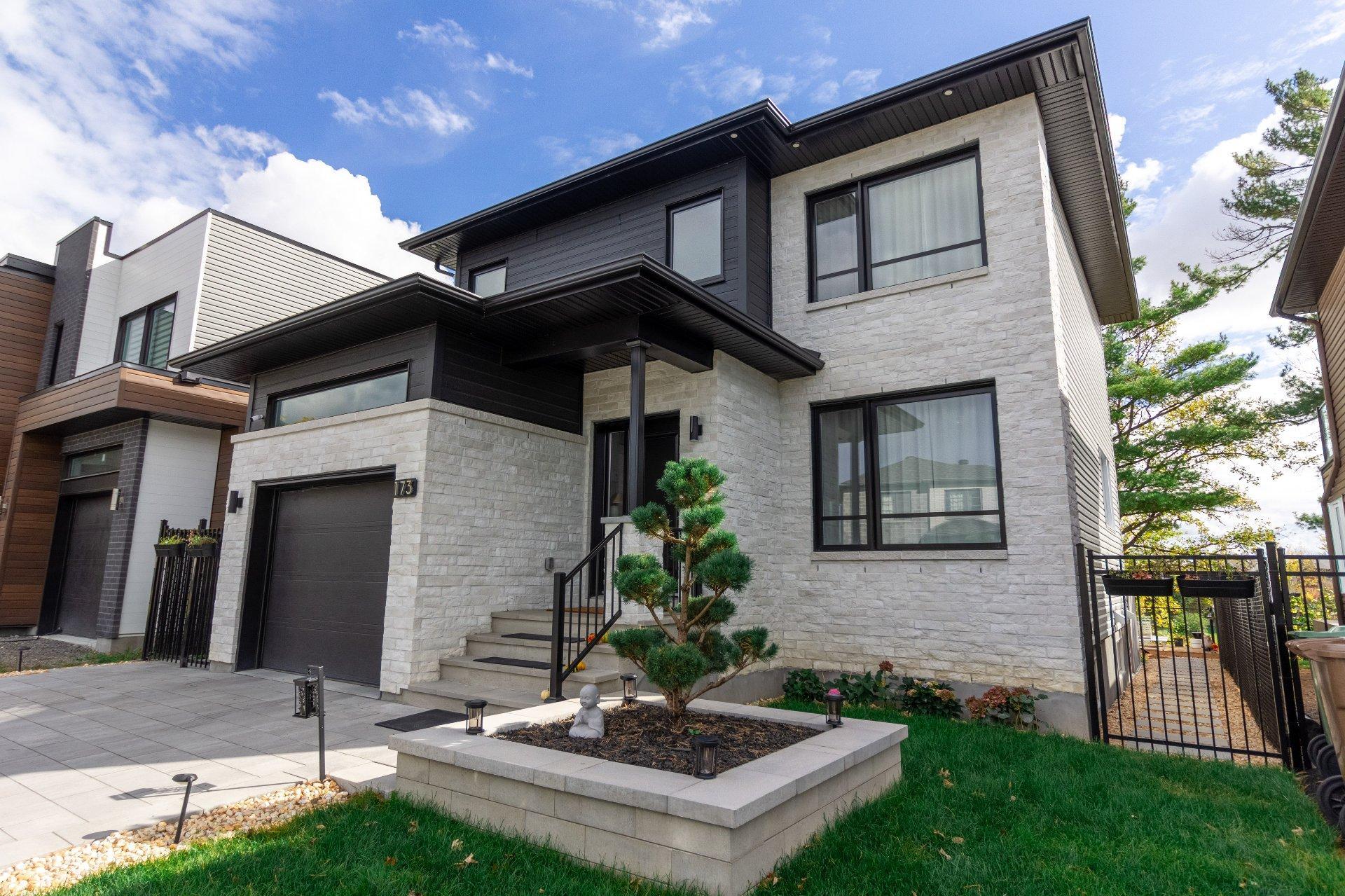









173


Rue Albini

,
Châteauguay,




QC
J6K0A1

