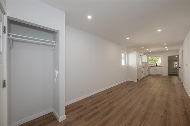 









395


St Johns

AVE,
Winnipeg,




MB
R2W 1H5

