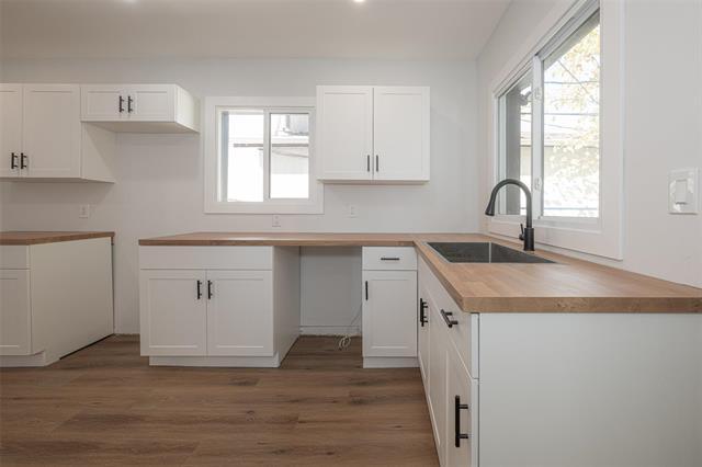 









395


St Johns

AVE,
Winnipeg,




MB
R2W 1H5

