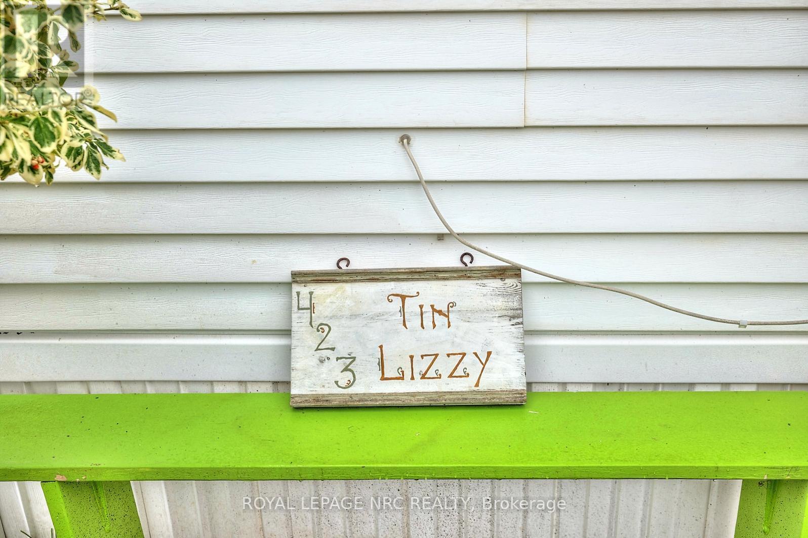 












423 - 23 FOUR MILE CREEK ROAD

,
Niagara-on-the-Lake (St. Davids),




Ontario
L0S1J1

