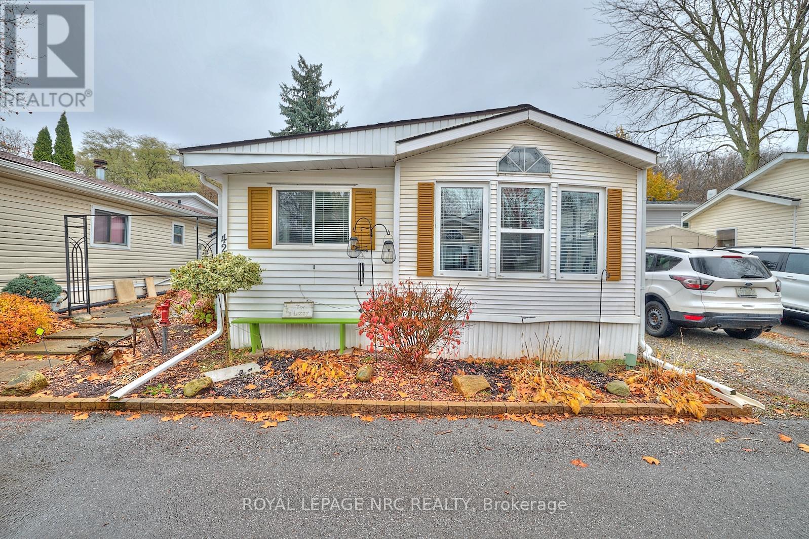 












423 - 23 FOUR MILE CREEK ROAD

,
Niagara-on-the-Lake (St. Davids),




Ontario
L0S1J1

