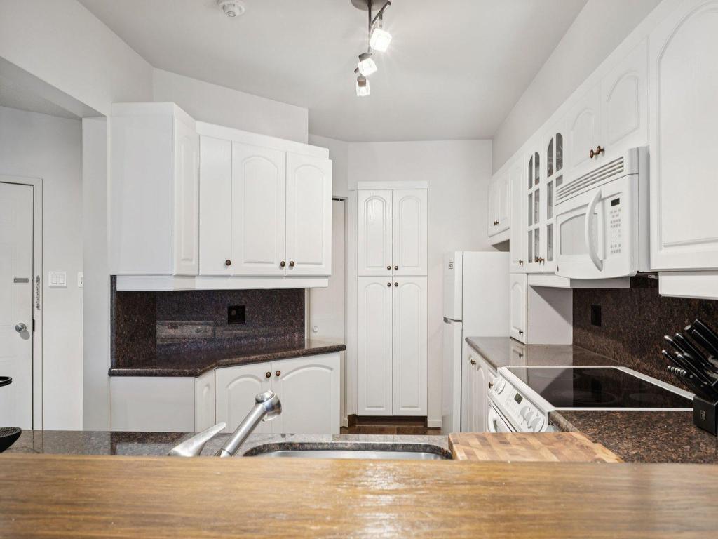 









116


Rue Pinoteau

, 4621,
Mont-Tremblant,




QC
J8E1G2

