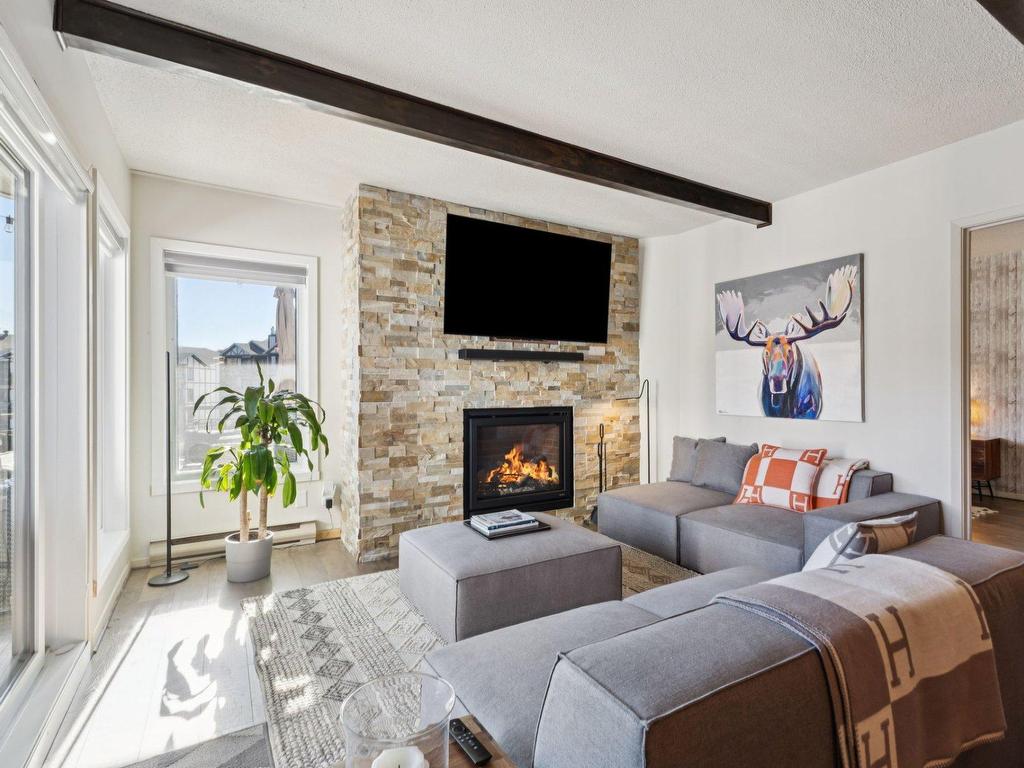 









116


Rue Pinoteau

, 4621,
Mont-Tremblant,




QC
J8E1G2

