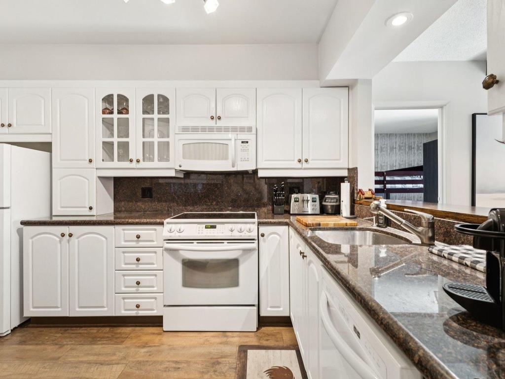 









116


Rue Pinoteau

, 4621,
Mont-Tremblant,




QC
J8E1G2

