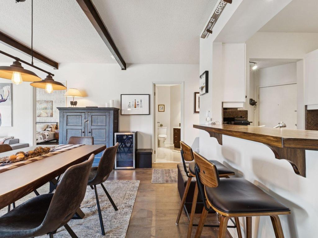 









116


Rue Pinoteau

, 4621,
Mont-Tremblant,




QC
J8E1G2


