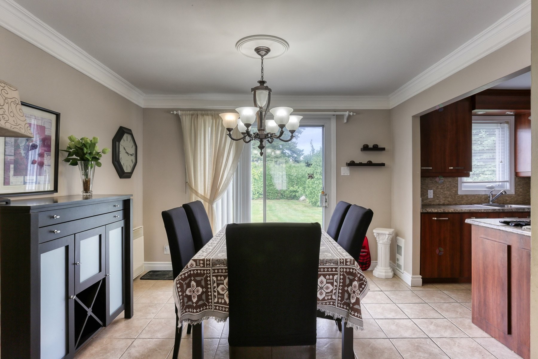 









5300


Rue de Champagne

,
Trois-Rivières,




QC
G8Y3R9

