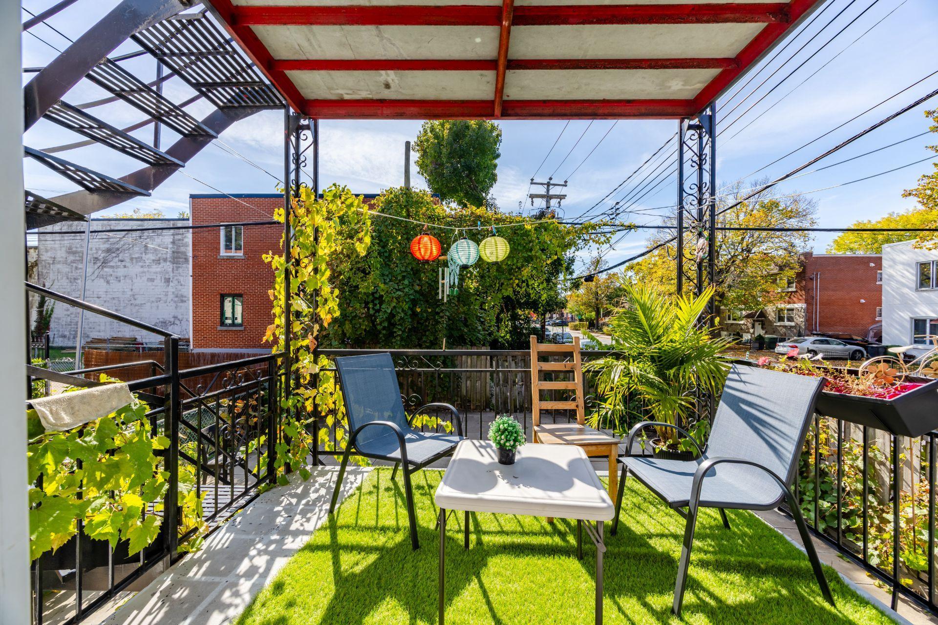 









5350

 - 5352


Av. Bourret

,
Montréal (Côte-des-Neiges/Notre-Dame-de-Grâce),




QC
H3X1J2

