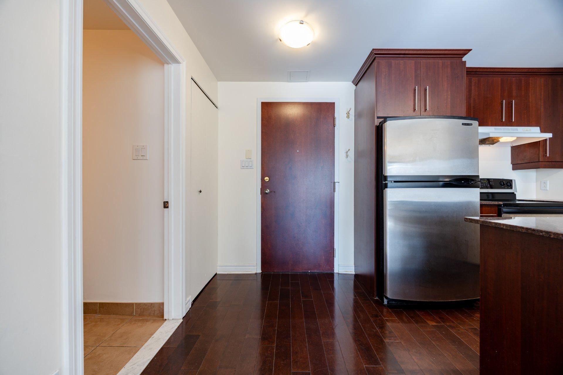 









1455


Rue Towers

, 406,
Montréal (Ville-Marie),




QC
H3H2E2

