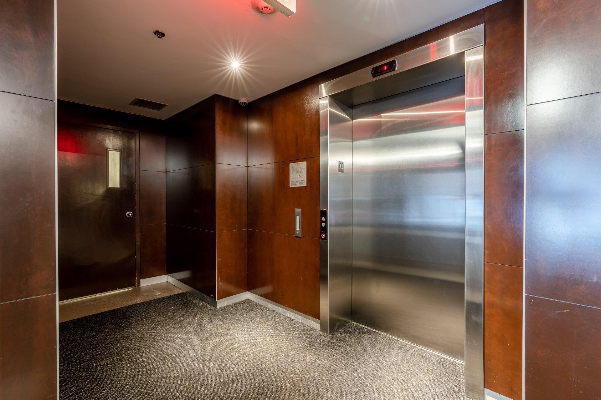 









1455


Rue Towers

, 406,
Montréal (Ville-Marie),




QC
H3H2E2

