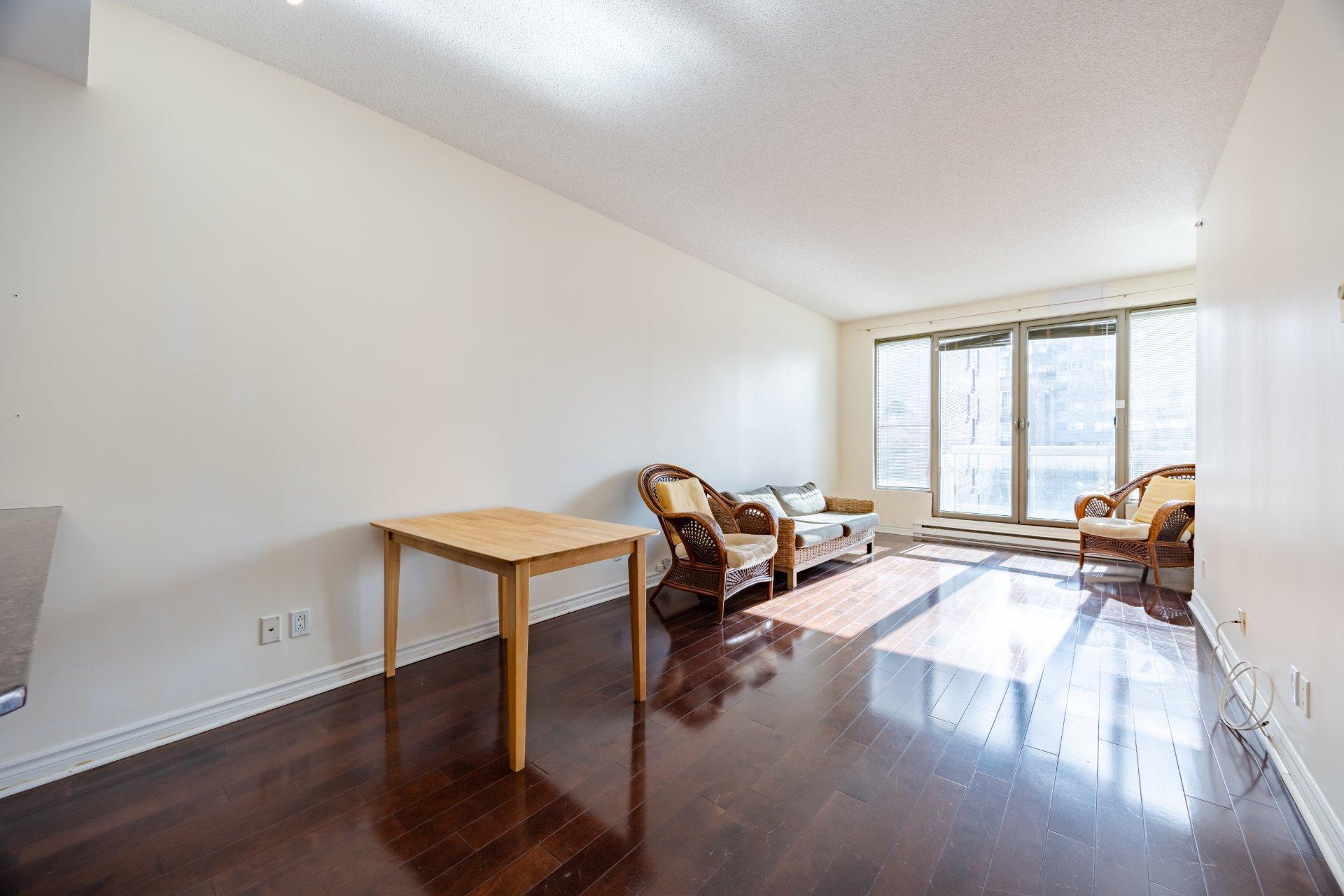 









1455


Rue Towers

, 406,
Montréal (Ville-Marie),




QC
H3H2E2

