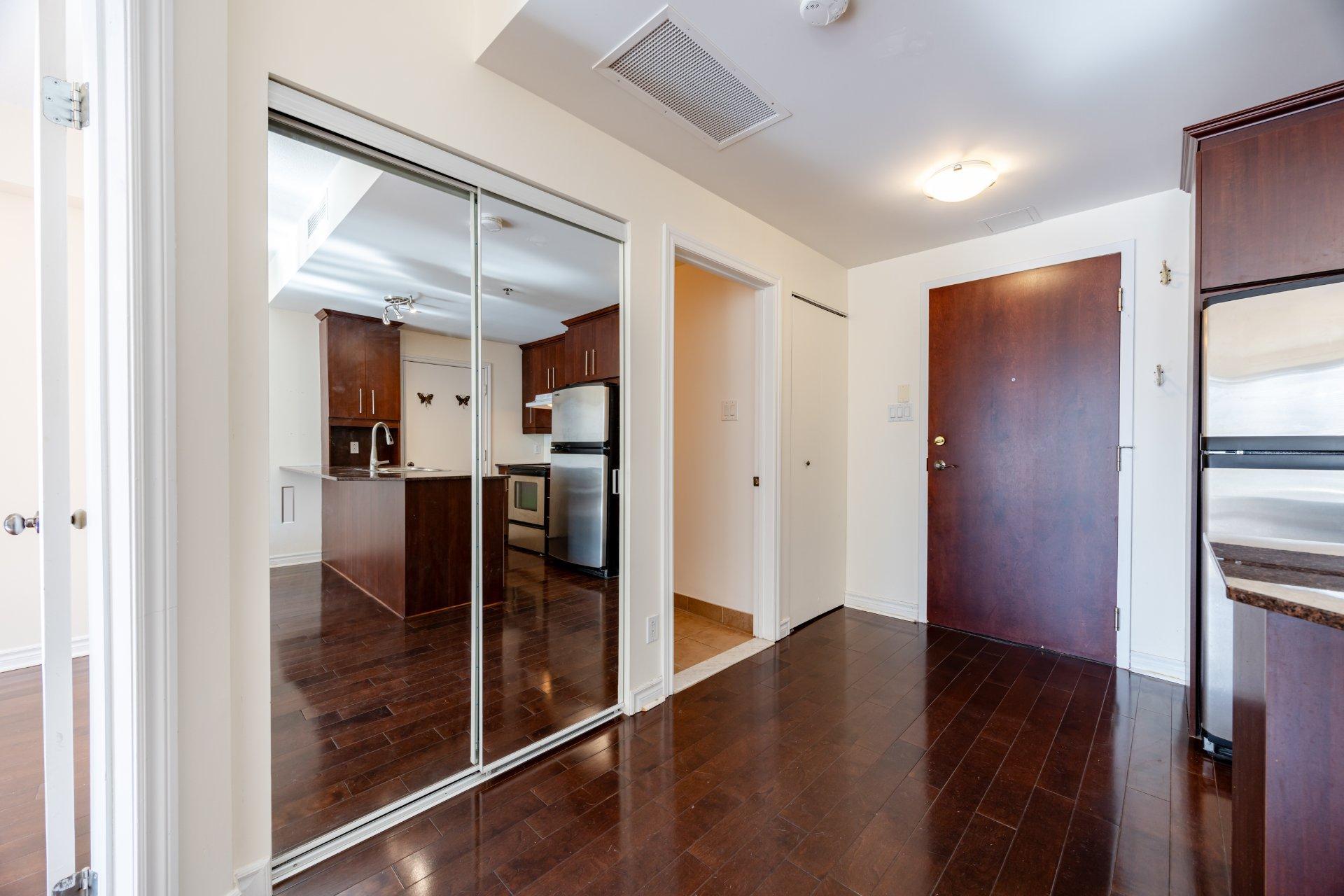 









1455


Rue Towers

, 406,
Montréal (Ville-Marie),




QC
H3H2E2

