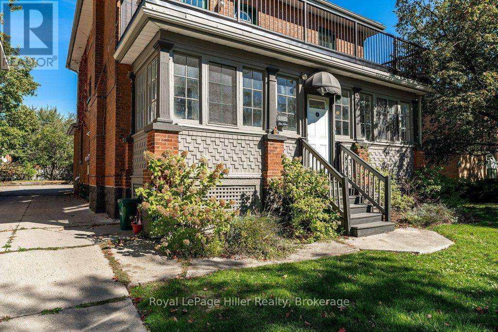 












112 HURON STREET

,
Stratford,




Ontario
N5A5S6

