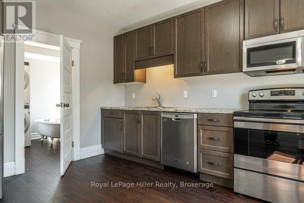 












112 HURON STREET

,
Stratford,




Ontario
N5A5S6

