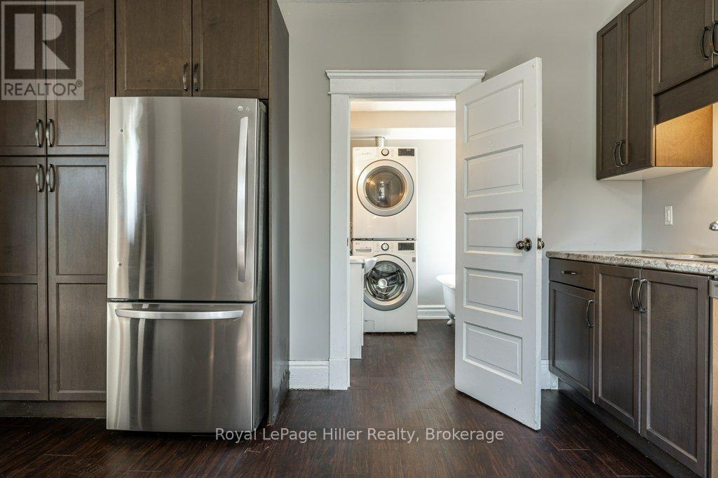 












112 HURON STREET

,
Stratford,




Ontario
N5A5S6

