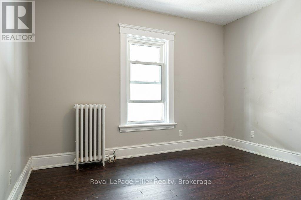 












112 HURON STREET

,
Stratford,




Ontario
N5A5S6

